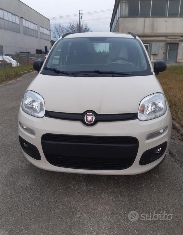 Usata Fiat Panda 85 CV (62 kW) 2013 Utilitaria