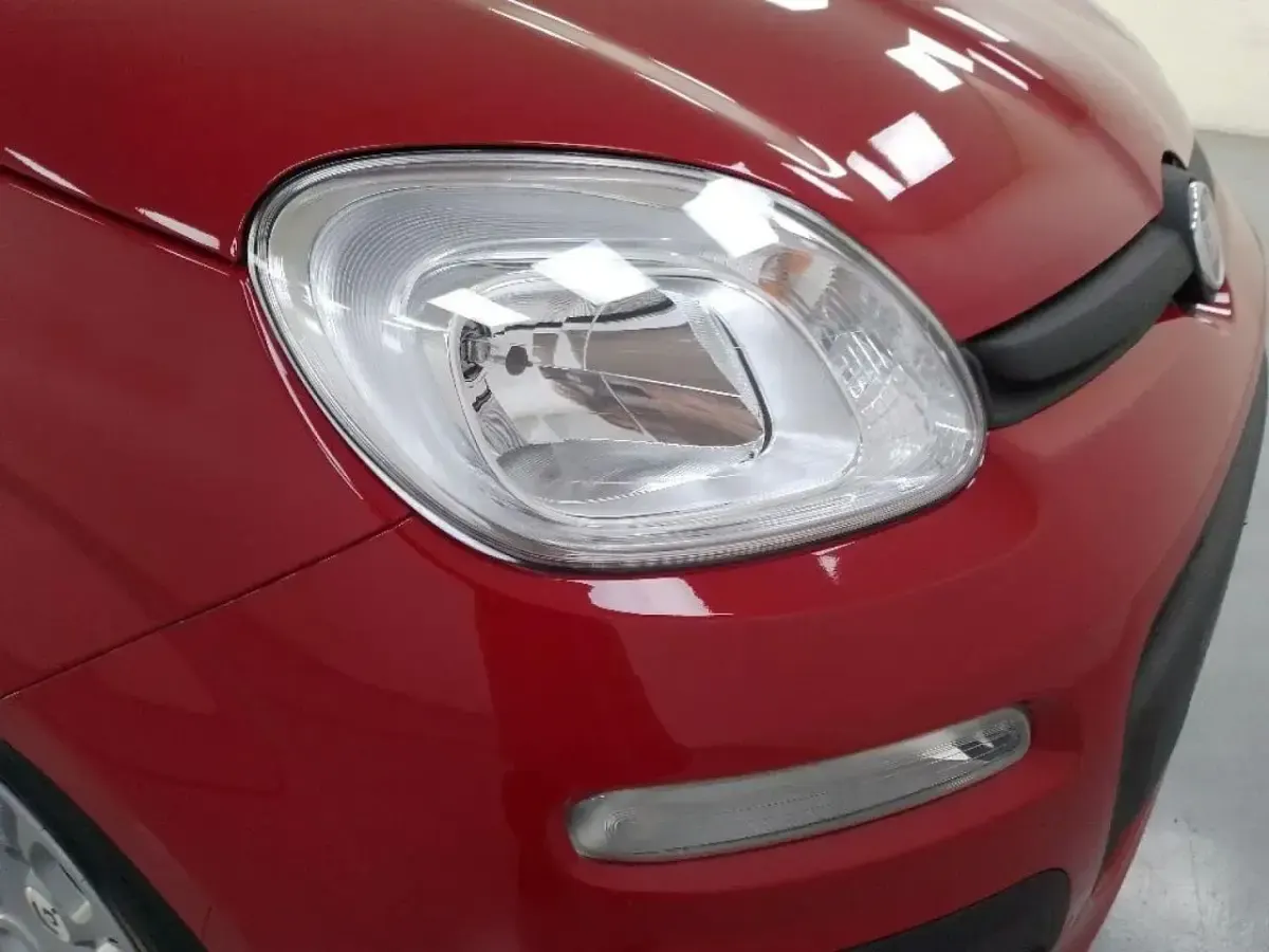 Nuova Fiat Panda Icon 70 CV (51 kW) 2025 Rosso Utilitaria