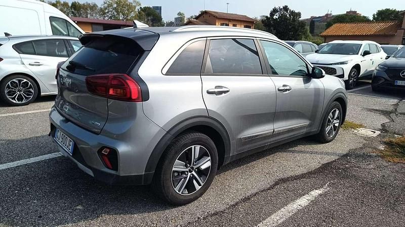 Usata Kia Niro Style 105 CV (77 kW) 2022 Grigio SUV