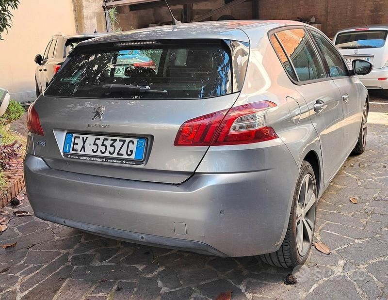 Usata Peugeot 308 Active 116 CV (85 kW) 2015 Grigio Berlina