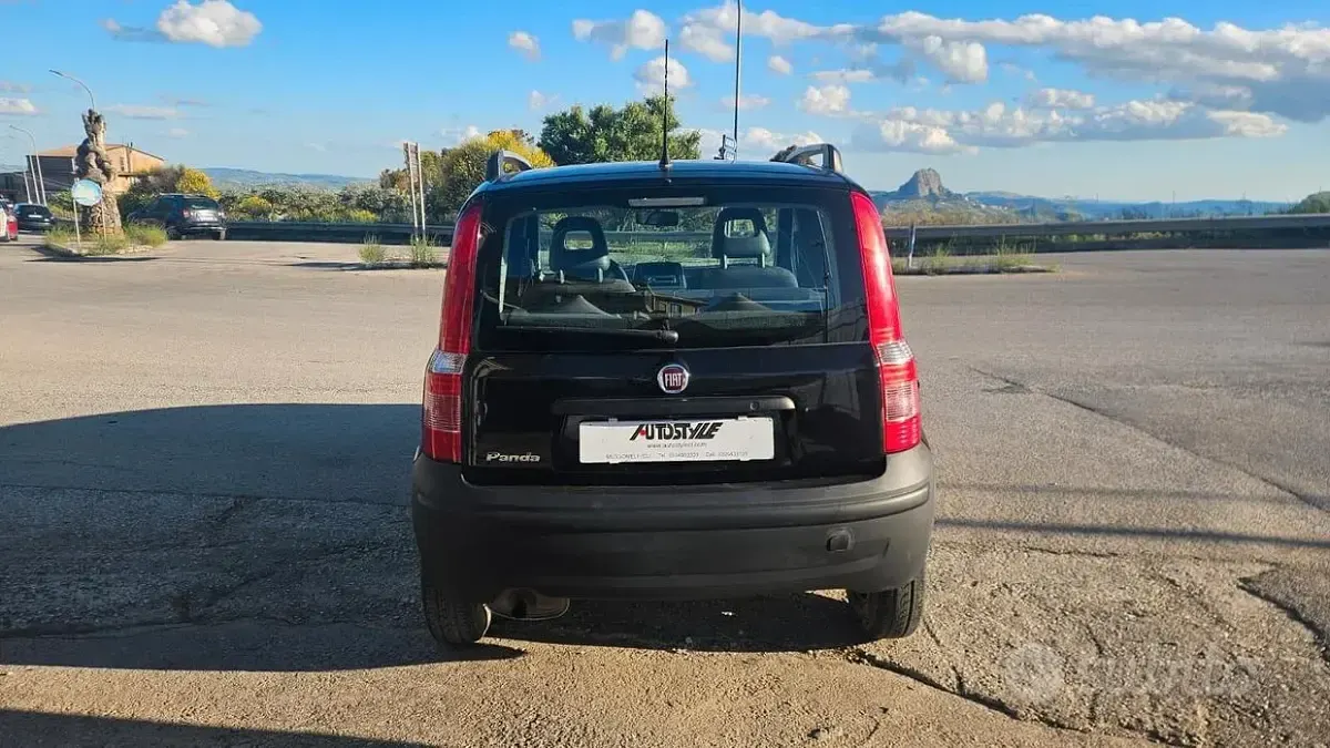 Usata Fiat Panda Active 54 CV (39 kW) 2007 Nero Utilitaria