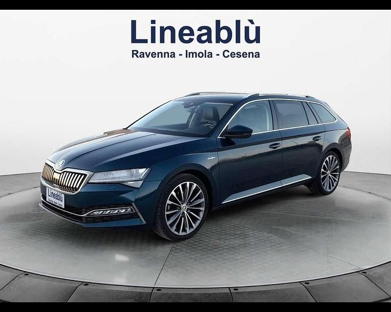 Käytetty Skoda Superb LAURIN & KLEMENT 200 HP (147 kW) 2023 Farmari