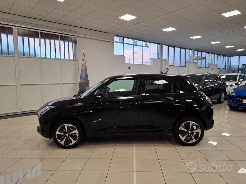 Usata Suzuki Swift 83 CV (61 kW) 2024 Nero Utilitaria
