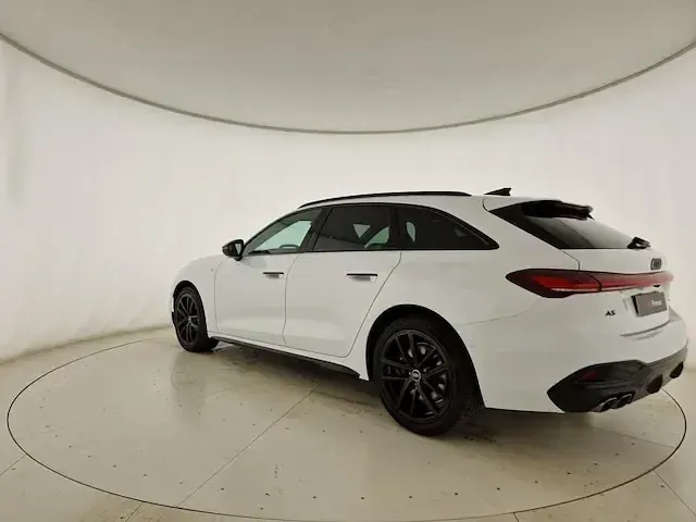 Nuova Audi A5 Advanced 204 CV (150 kW) 2025 Bianco arkona Station wagon