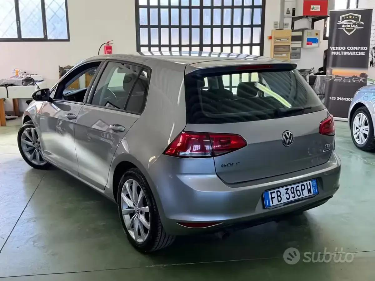 Usata VW Golf VII Highline 110 CV (80 kW) 2015 Grigio Berlina