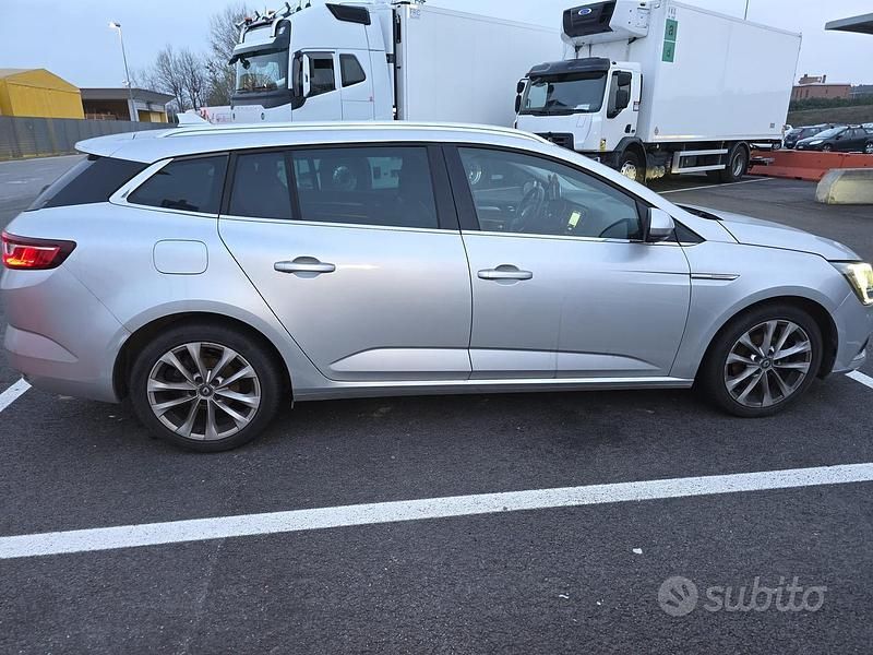 Usata Renault Mégane GrandTour 110 CV (80 kW) 2017 Grigio Station wagon
