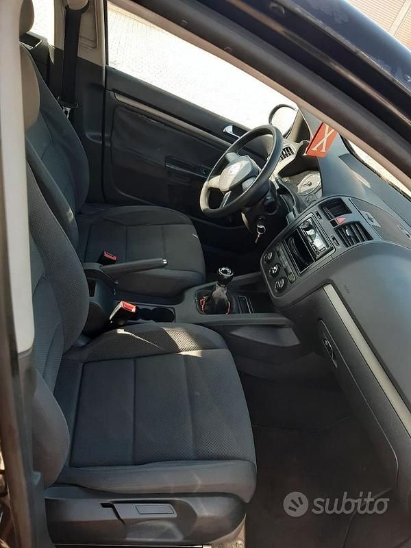 Usata VW Golf V 2004 Nero Utilitaria