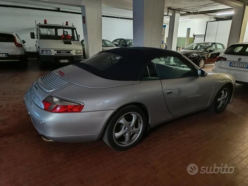 Usata Porsche 911 345 CV (253 kW) 2000 Grigio Cabrio