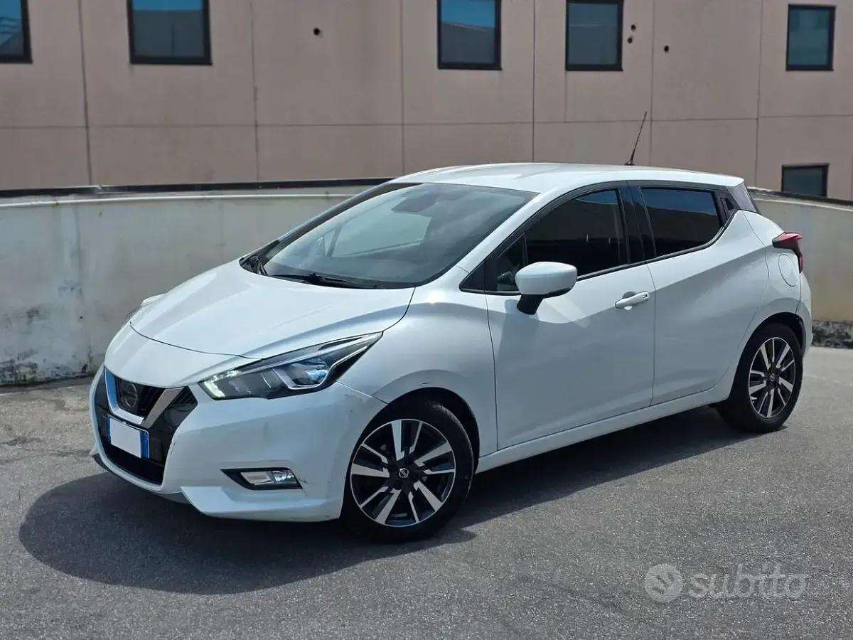 Usata Nissan Micra Tekna 90 CV (66 kW) 2018 Bianco Utilitaria