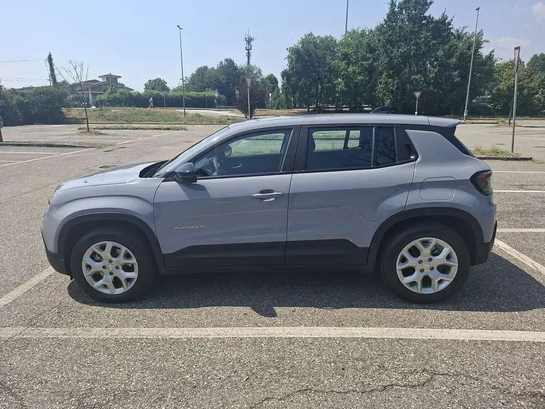 Usata Jeep Avenger Altitude 101 CV (74 kW) 2025 SUV