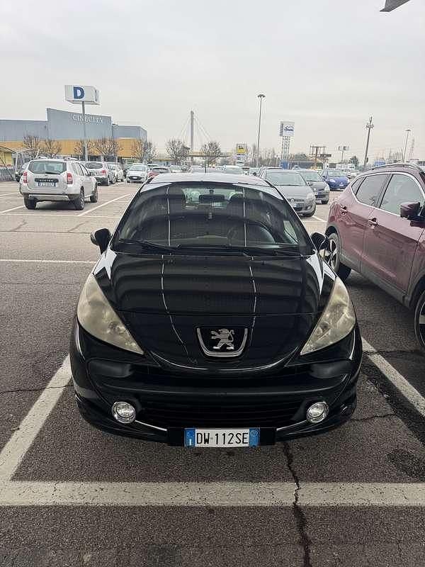 Usata Peugeot 207 73 CV (53 kW) 2009 Berlina