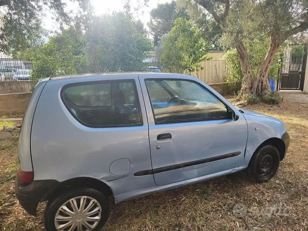 Usata Fiat 600 54 CV (39 kW) 2002 Berlina