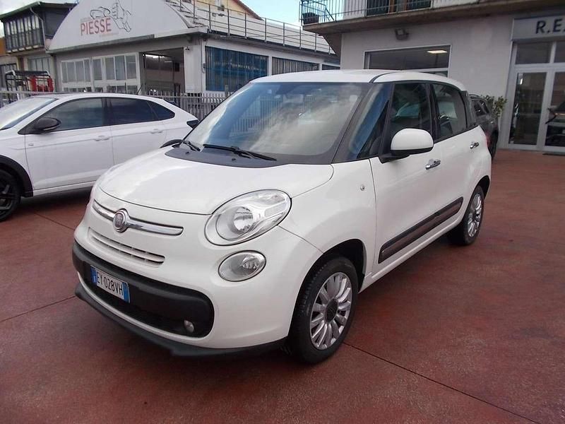Bianco gelato Usata 2015 Fiat 500L Pop Star Monovolume | 6700 € (Buon prezzo) - Immagine 1/4