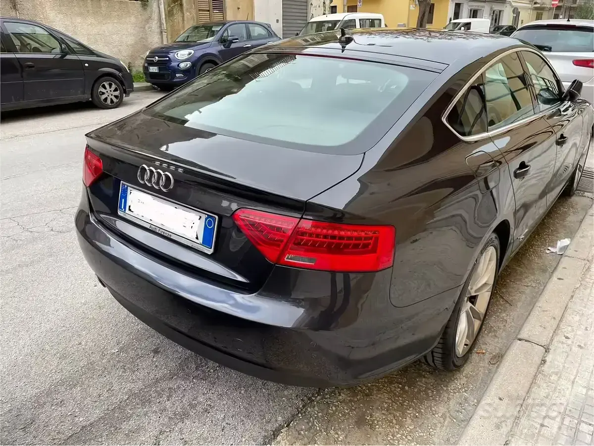 Usata Audi A5 Sportback Comfort 177 CV (130 kW) 2012 Grigio Utilitaria