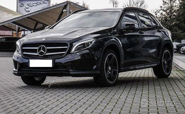 Usata Mercedes GLA220 Premium 177 CV (130 kW) 2016 Nero SUV