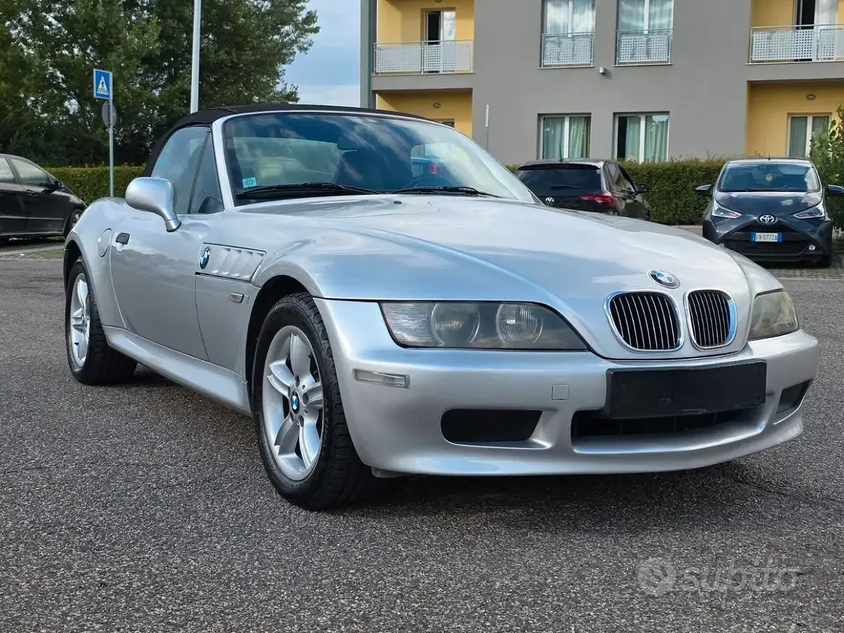 Usata BMW Z3 Efficient Dynamics 118 CV (86 kW) 2001 Grigio Cabrio