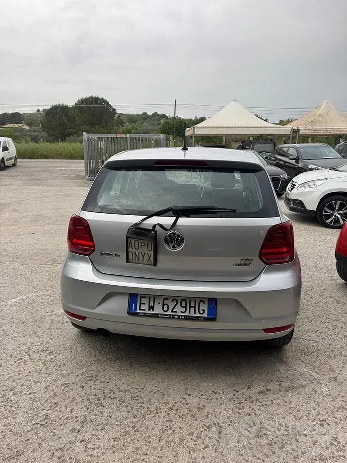 Usata VW Polo 90 CV (66 kW) 2014 Grigio Utilitaria