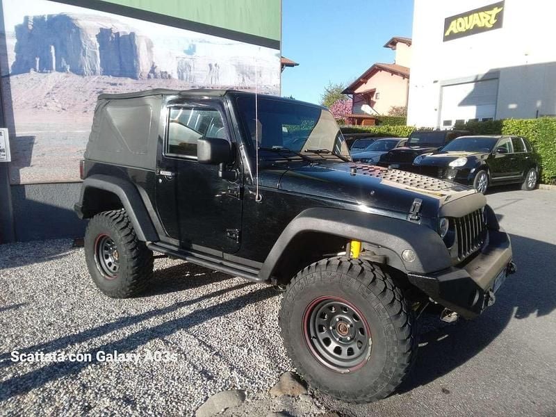 Usata Jeep Wrangler Sahara 177 CV (130 kW) 2007 Nero SUV