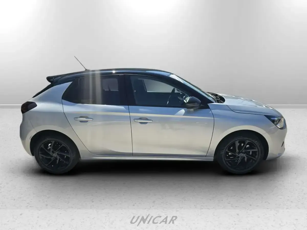 Usata Opel Corsa Edition 101 CV (74 kW) 2022 Grigio Utilitaria