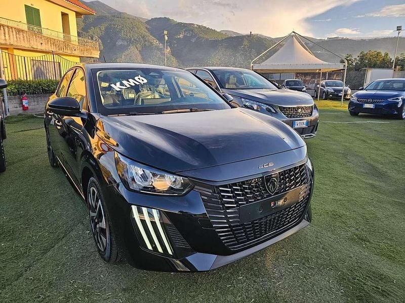 Nero Nuova 2025 Peugeot 208 Style Due volumi | 14.600 € (Super prezzo) - Immagine 1/4