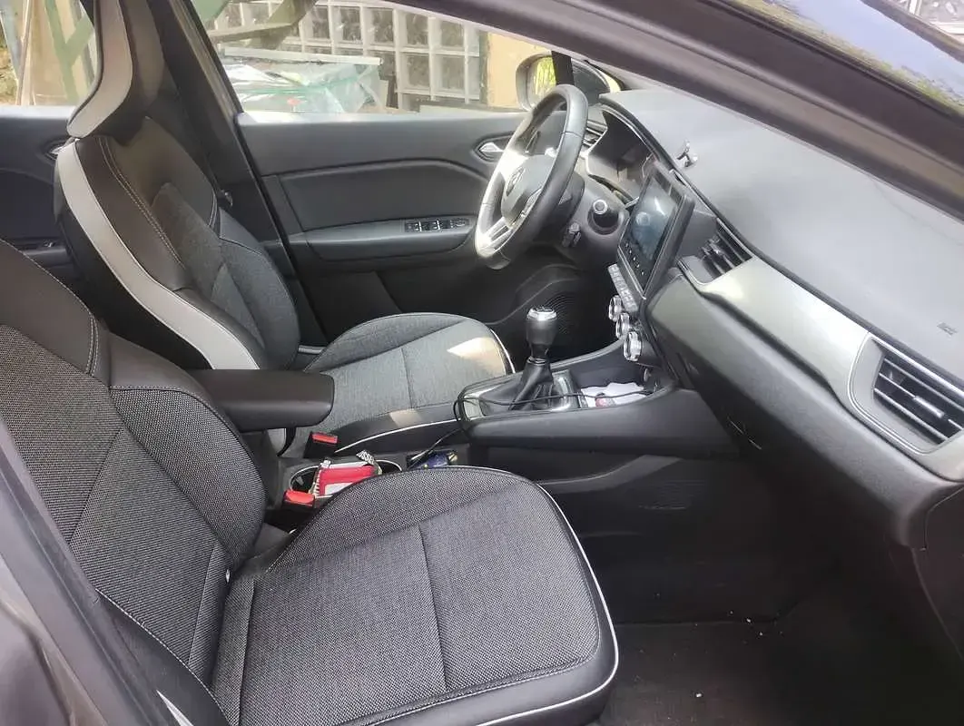 Usata Renault Captur Intens 101 CV (74 kW) 2020 Grigio SUV