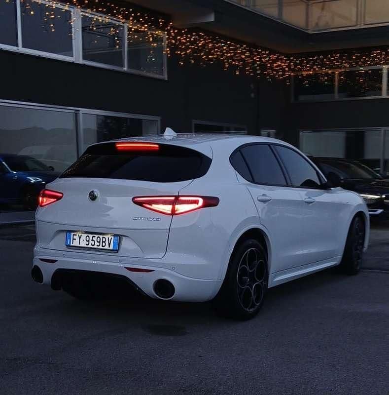 Usata Alfa Romeo Stelvio Super 190 CV (139 kW) 2018 SUV
