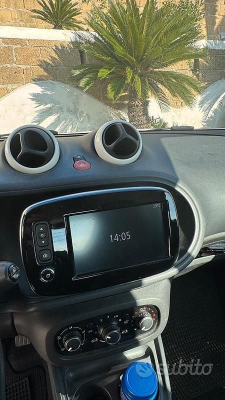 Bianco Usata 2016 Smart ForTwo Coupé Prime Coupé | 9750 € - Immagine 1/4