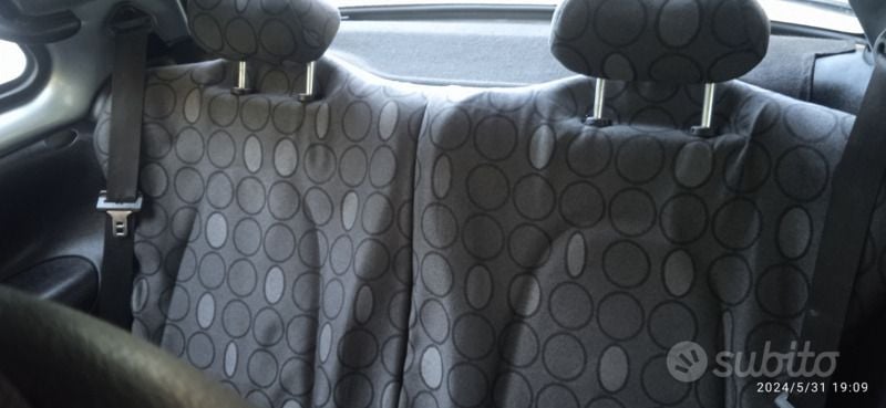 Usata Ford Ka 69 CV (50 kW) 2005 Grigio Utilitaria