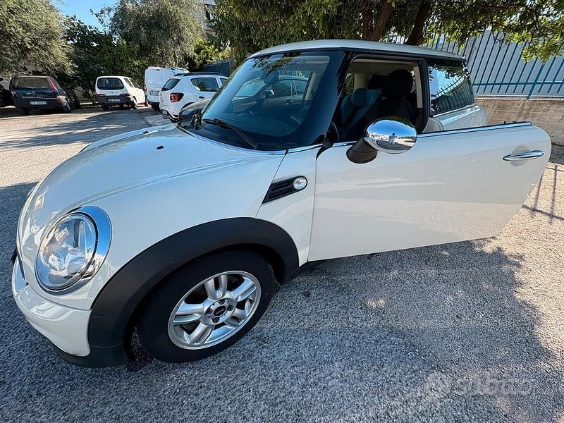 Usata 2013 Mini One D Due volumi | 5400 € (Super prezzo) - Immagine 1/4