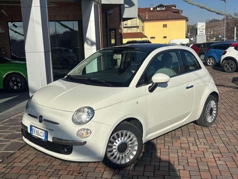 Bianco Usata 2012 Fiat 500 Lounge Due volumi | 6990 € (Buon prezzo) - Immagine 1/4