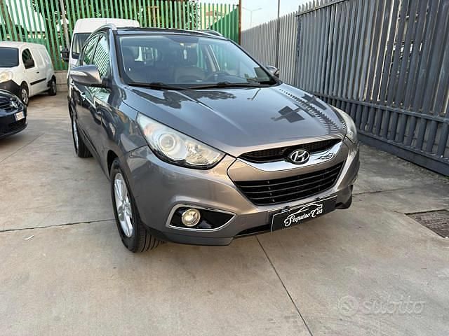Käytetty Hyundai ix35 Style 116 HP (85 kW) 2012 Harmaa Katumaasturi