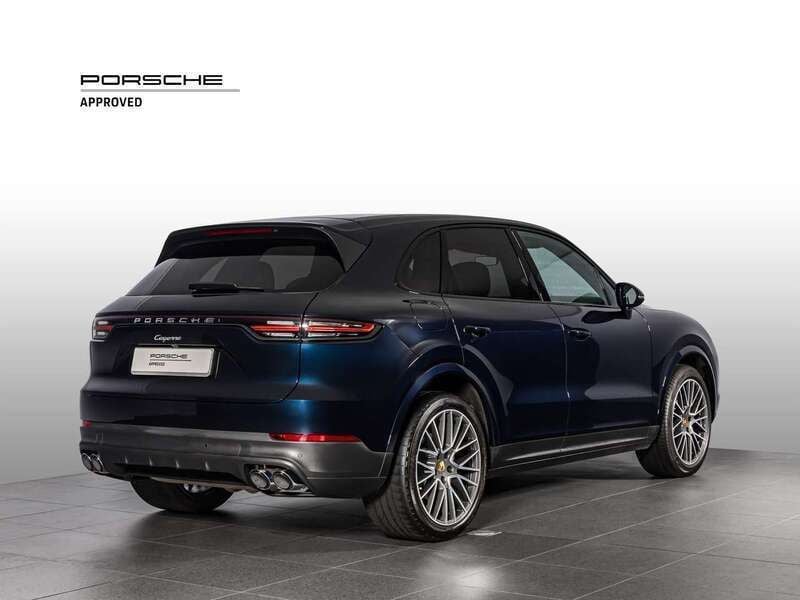 Usata Porsche Cayenne Sport 340 CV (250 kW) 2021 Blu moonlight SUV