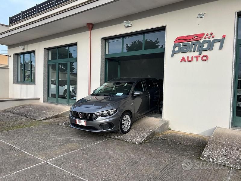 Usata Fiat Tipo Easy 95 CV (69 kW) 2019 Grigio Berlina