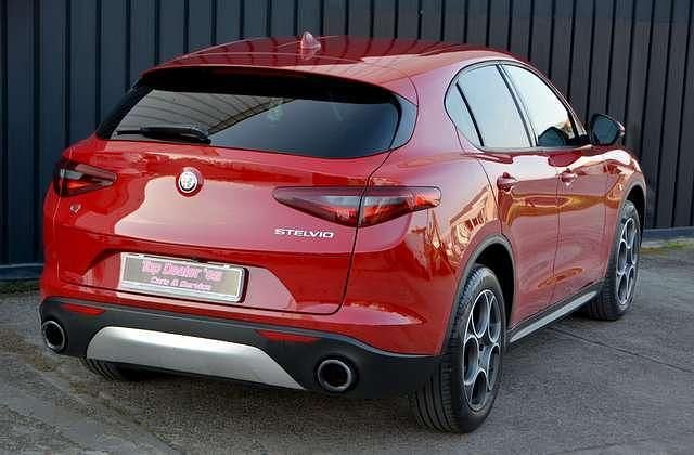 Gebraucht Alfa Romeo Stelvio Tech Edition 190 PS (139 kW) 2019 Rot SUV