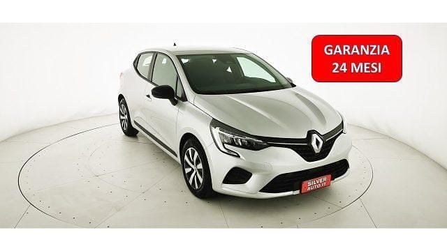 Usata Renault Clio V Equilibre 65 CV (47 kW) 2024 Argento metallizzato Berlina