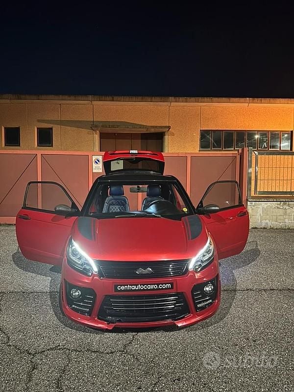 Begagnad Ligier JS50 2017 Röd Halvkombi
