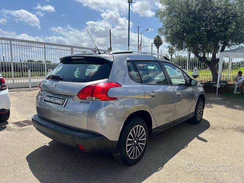 Usata Peugeot 2008 Active 75 CV (55 kW) 2015 Grigio SUV