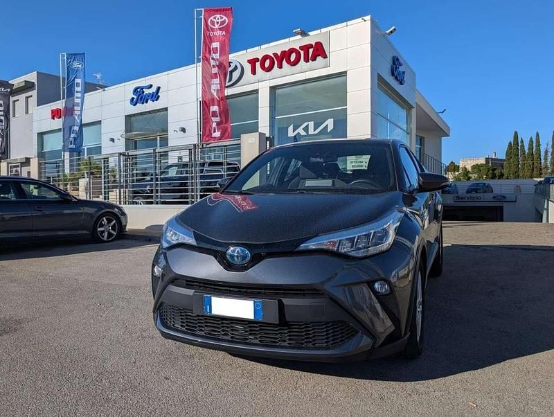 Usata Toyota C-HR Active 98 CV (72 kW) 2020 Grigio SUV