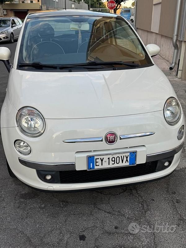 Bianco Usata 2015 Fiat 500 Due volumi | 9500 € - Immagine 1/4