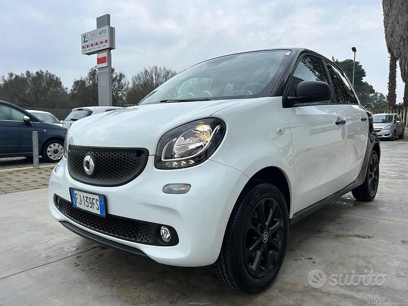 Usata Smart ForFour Passion 71 CV (52 kW) 2017 Bianco Utilitaria