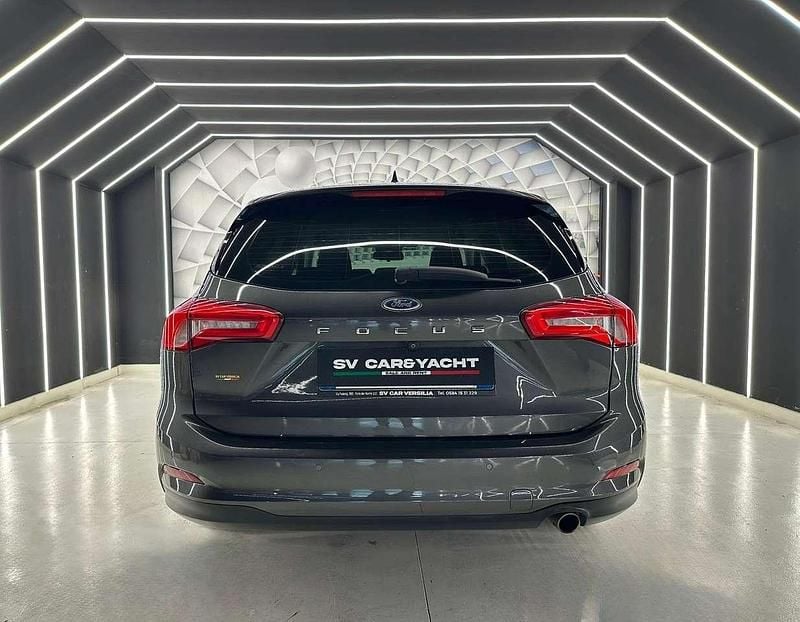 Usata Ford Focus ST-Line 120 CV (88 kW) 2021 Grigio Station wagon