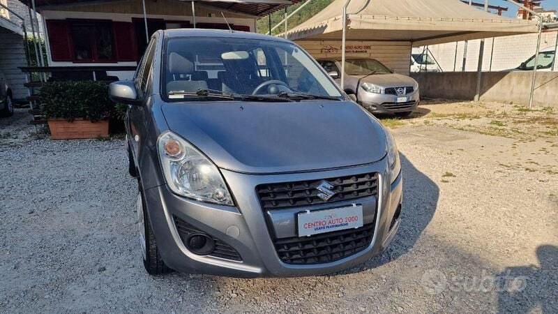Grigio Usata 2015 Suzuki Splash GL Due volumi | 4800 € (Buon prezzo) - Immagine 1/2