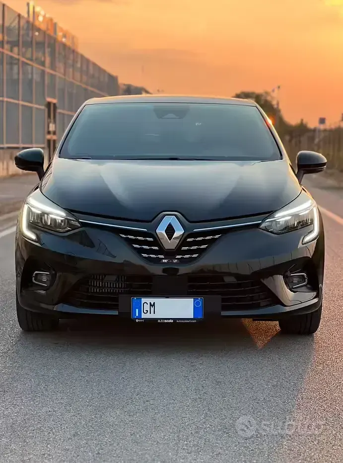 Usata Renault Clio V Techno 101 CV (74 kW) 2023 Nero Berlina