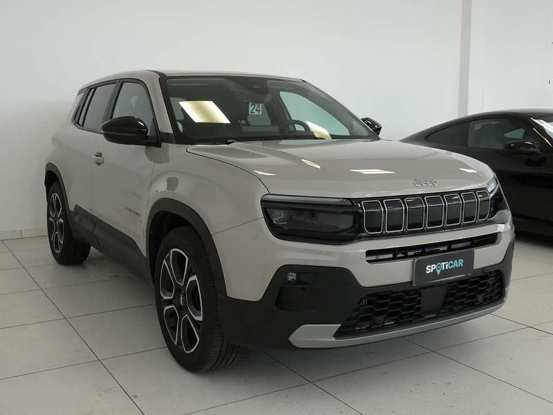 Usata Jeep Avenger Summit 101 CV (74 kW) 2025 Stone grey metallic SUV