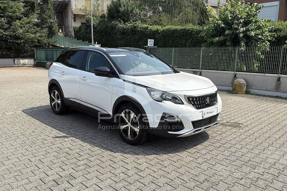 Usata Peugeot 3008 Allure 131 CV (96 kW) 2019 Bianco SUV