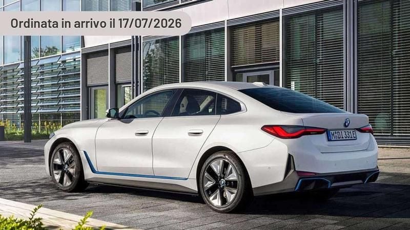 Argento Usata 2024 BMW i4 M Sport Berlina | 61.570 € (Ottimo prezzo) - Immagine 1/1