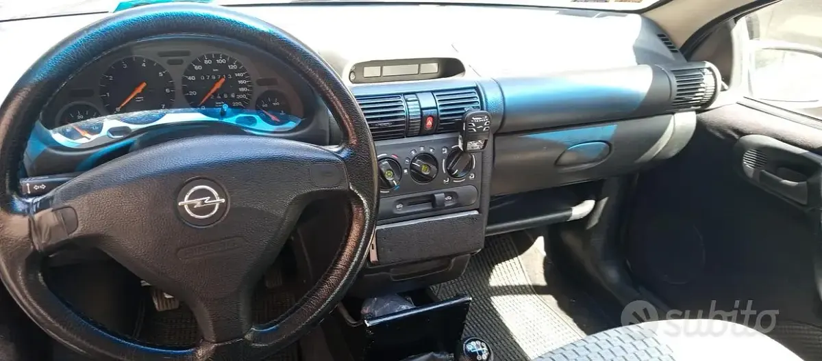 Usata Opel Tigra 90 CV (66 kW) 2000 Nero Coupé