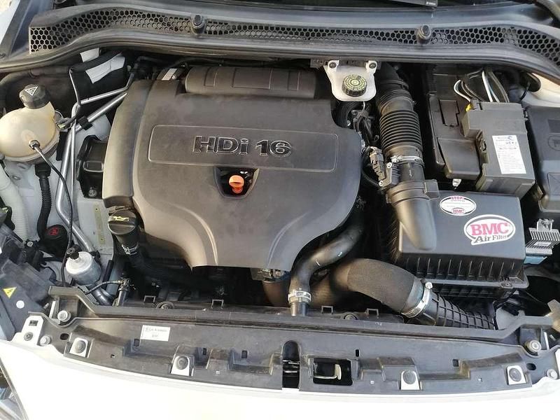 Usata Peugeot RCZ 163 CV (119 kW) 2013 Bianco Coupé