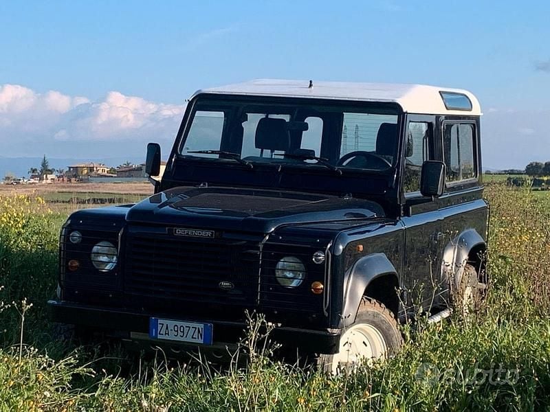Blu Usata 1998 Land Rover Defender SUV | 19.500 € (Buon prezzo) - Immagine 1/4