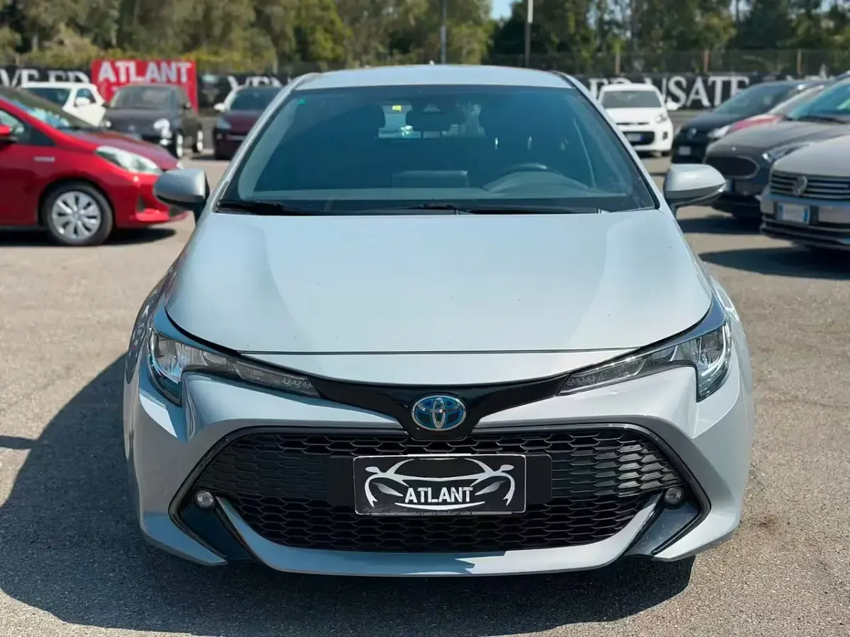 Usata Toyota Corolla Style 98 CV (72 kW) 2022 Grigio Berlina